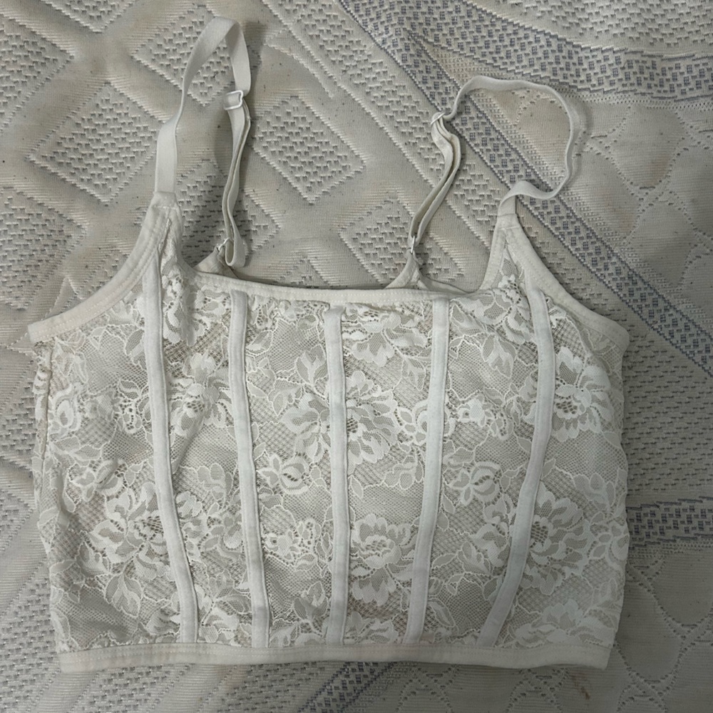 Colsie white lace cropped tank top